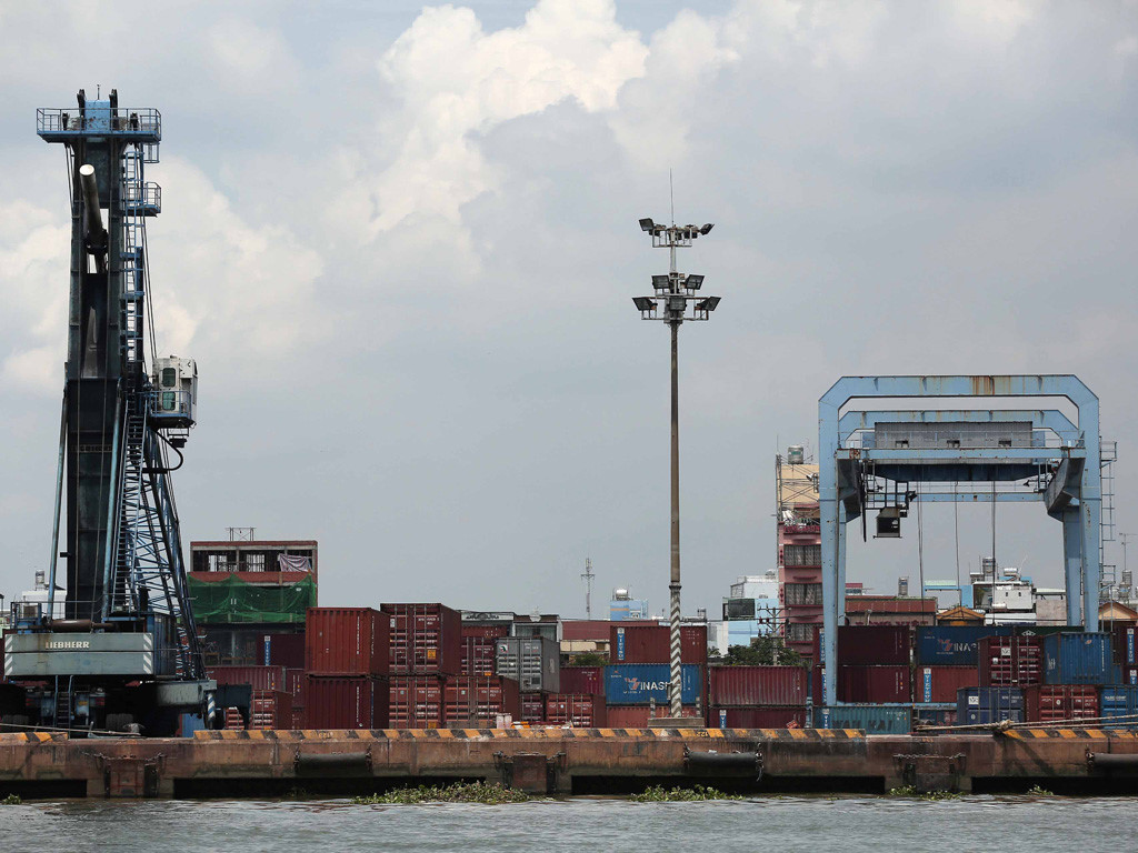 Quyền xuất khẩu, nhập khẩu và phân phối của doanh nghiệp có vốn đầu tư nước ngoài theo cam kết của Việt Nam với WTO
